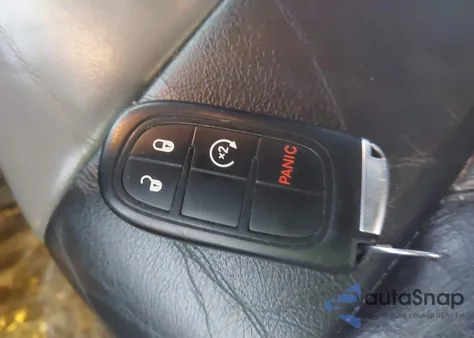 2014 Jeep Cherokee Limited z USA, uszkodzony, nr VIN 1C4PJMDB5EW316321